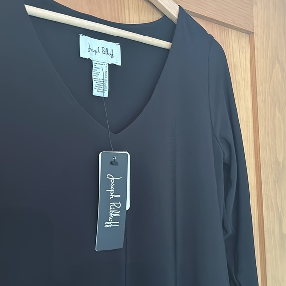 NWT Joseph Ribkoff top Size 8 - Picture 5 of 6